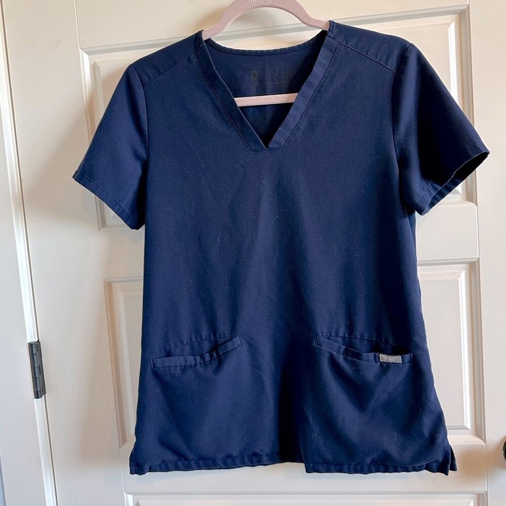 FIGS XS Casma Three-Pocket Scrub Top Women’s Medical Nursing Healthcare Uniform